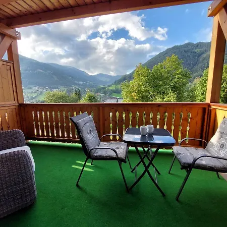 Апартаменты Alpenflair - Charming Ski-to-door Бад Кляйнкирххайм