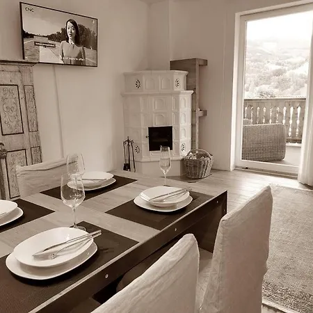 Alpenflair - Charming Ski-to-door Апартаменты *