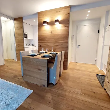 Alpenflair - Charming Ski-to-door Апартаменты